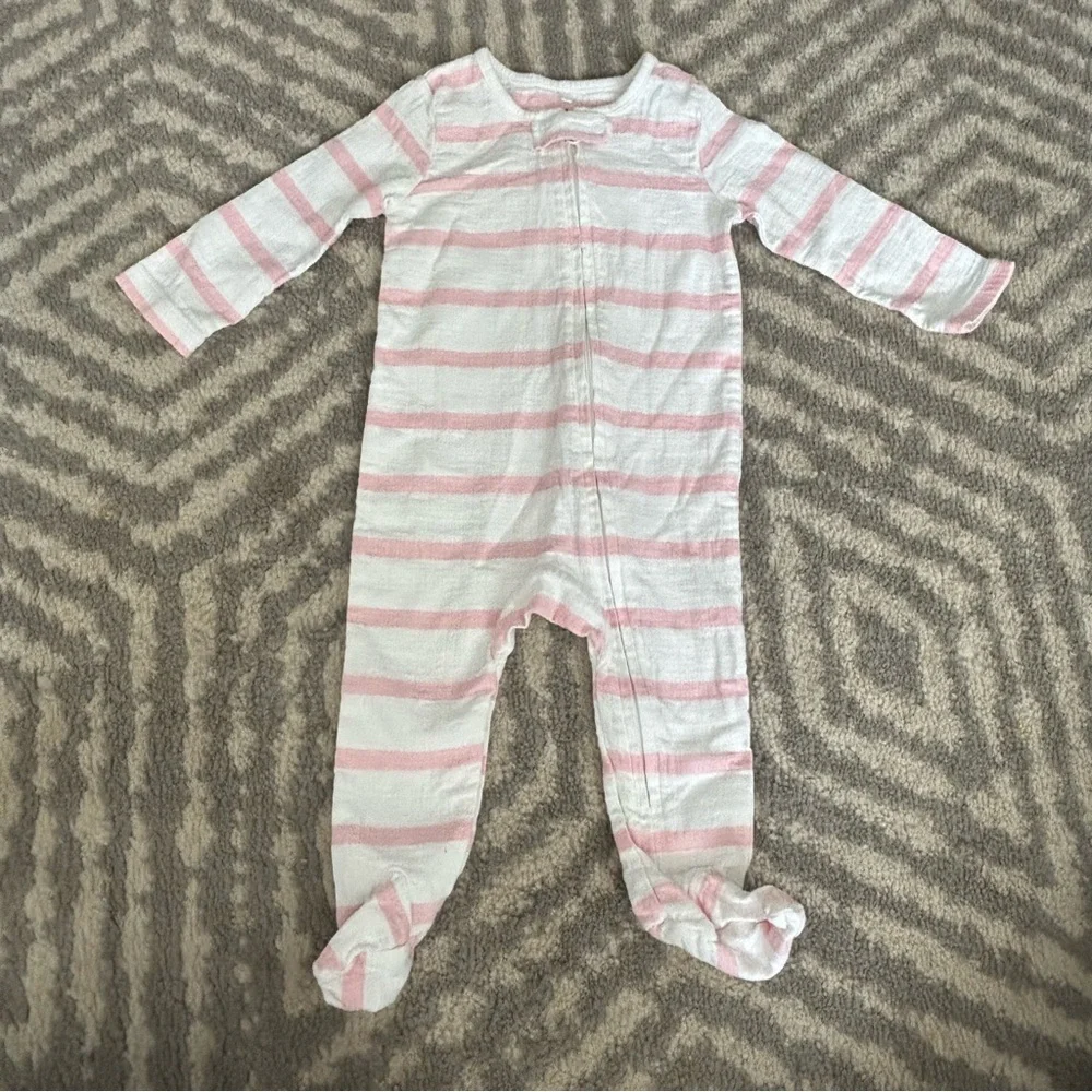 aden + anais footed zip sleeper